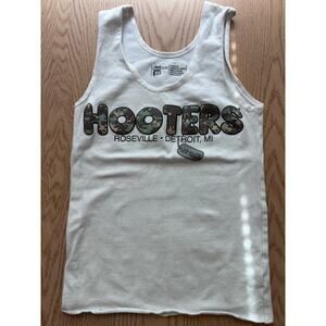 B15 Women’s Hooters Girl Rare Camo Uniform Tank from Detroit Michigan size Xs